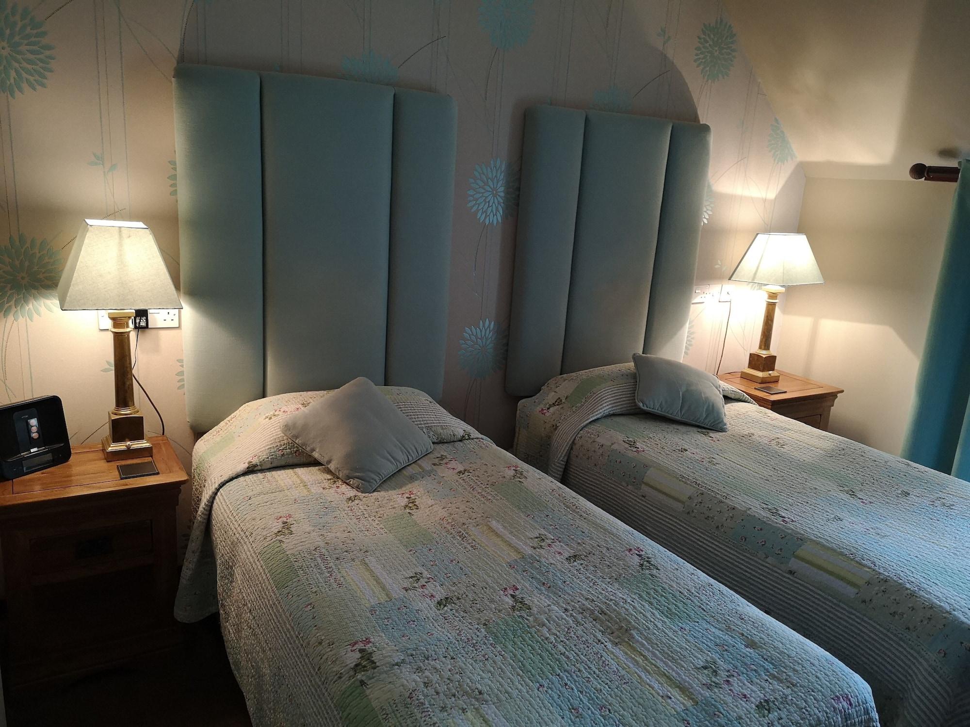 The Commercial Hotel Tarland エクステリア 写真